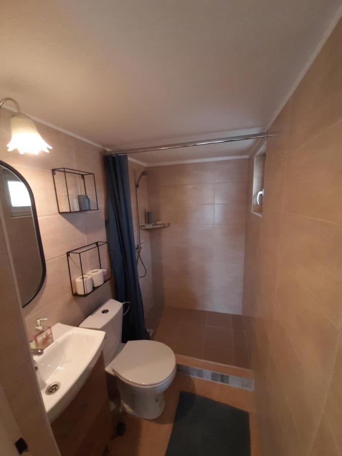 Grapeline Guesthouse Chotin Dış mekan fotoğraf