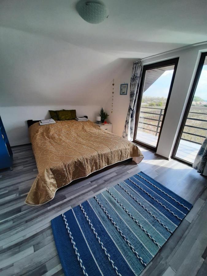 Grapeline Guesthouse Chotin Dış mekan fotoğraf
