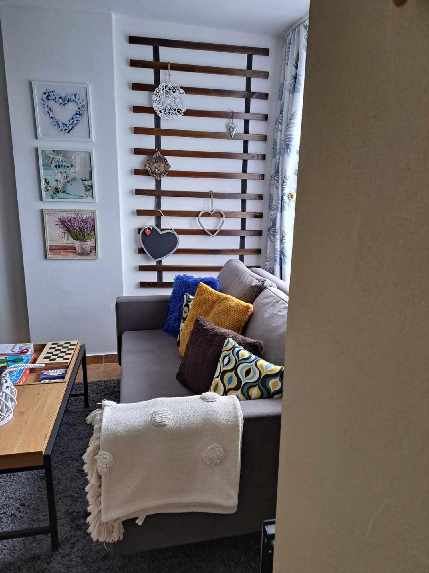 Grapeline Guesthouse Chotin Dış mekan fotoğraf